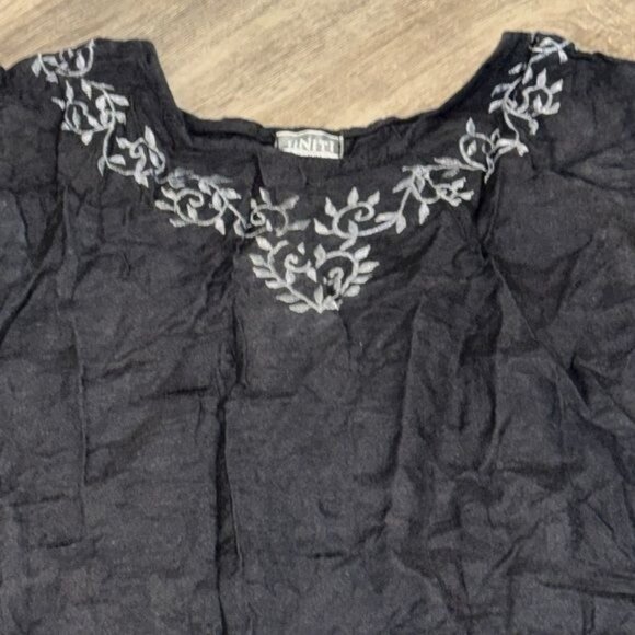 Uniti Casuals Black 3X Sleeveless Linen & Rayon Blouse With White Embroidered Ne - Picture 2 of 6